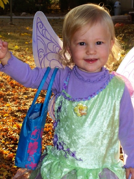 lilah_princess.jpg - Halloween 2008