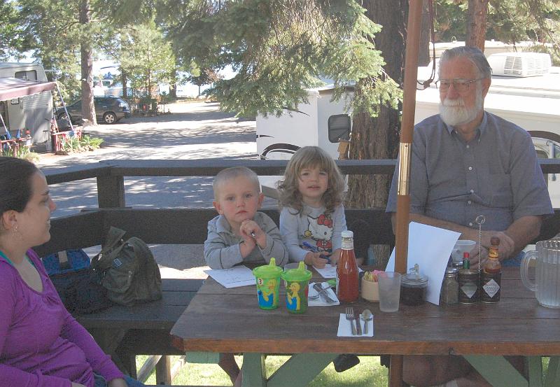 alm12_6661.jpg - L-R Megan, Jack, Gwen & "Papa"- Jul 2012