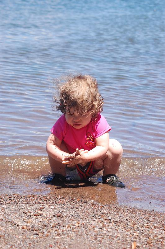 alm_5347.jpg - At 17 months, Gwen really enjoys the water-Jul 2011